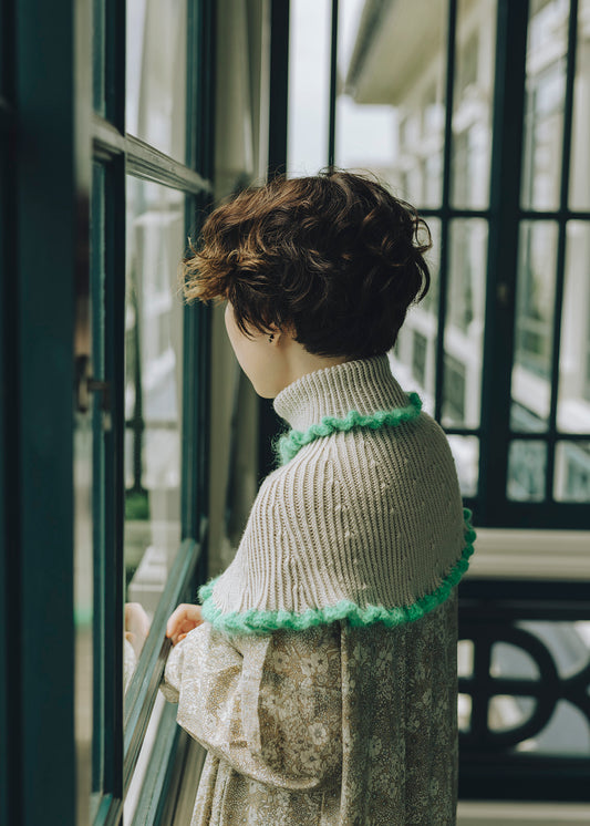 Curly Hair Poncho & Socks