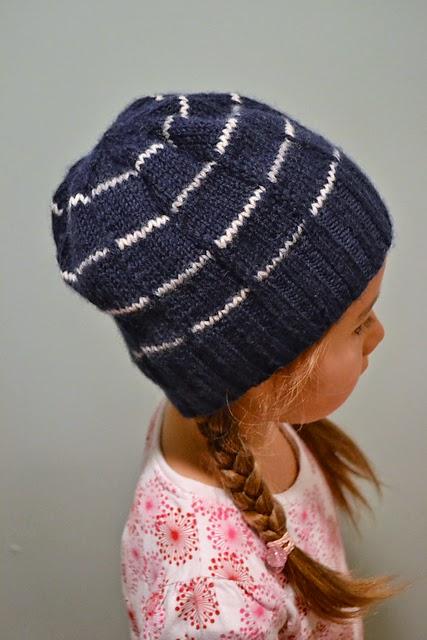 Free Pattern from amirisu - Broken Stripe Hat